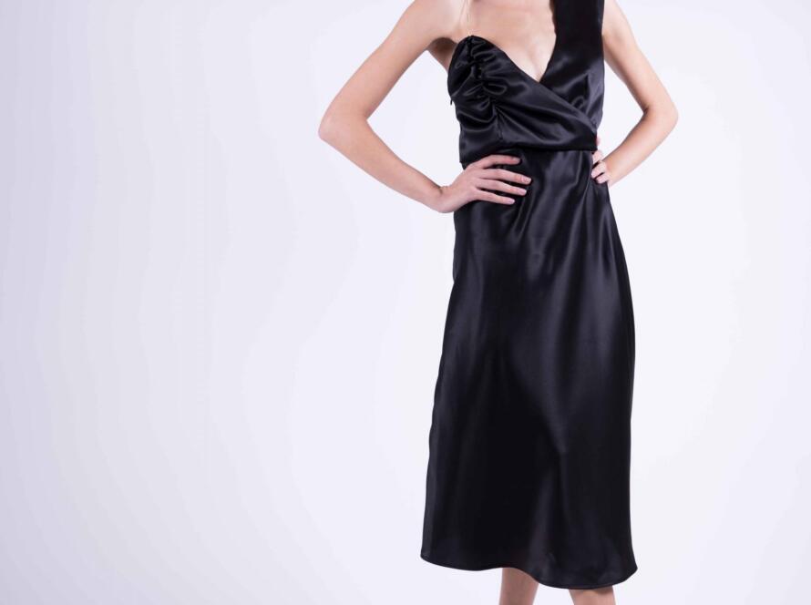 AURA BLACK